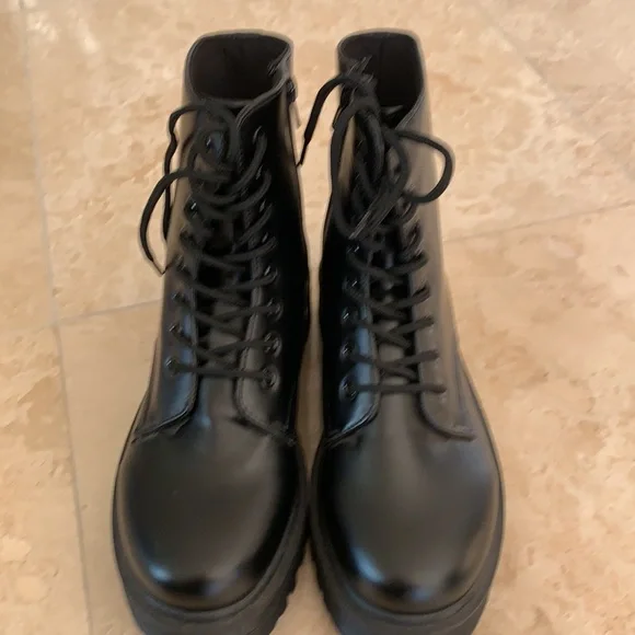 Qupid Black Combat Boots - Picture 2 of 6